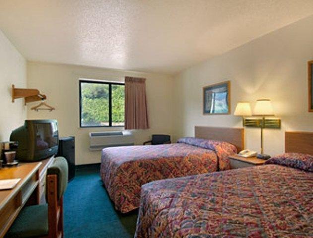 Super 8 By Wyndham Lexington Park/California Area Hotel Стая снимка